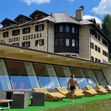 Hotel Garni Gonzaga Canazei