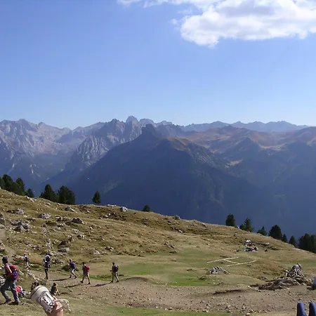فندق Garni Gonzaga 3*