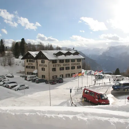 Hotel Garni Gonzaga 3* Canazei