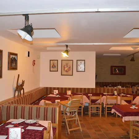 Hotel Garni Gonzaga 3* Canazei