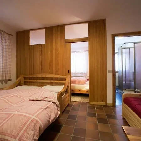 فندق Garni Gonzaga 3*