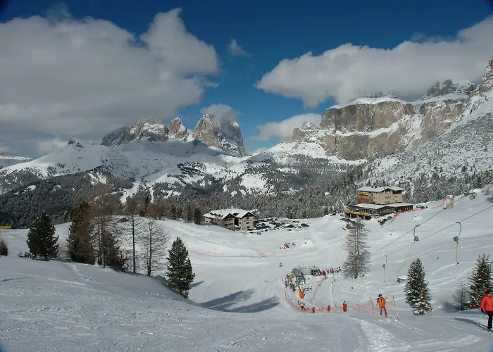 加尔尼恭瑟加酒店 卡纳泽伊