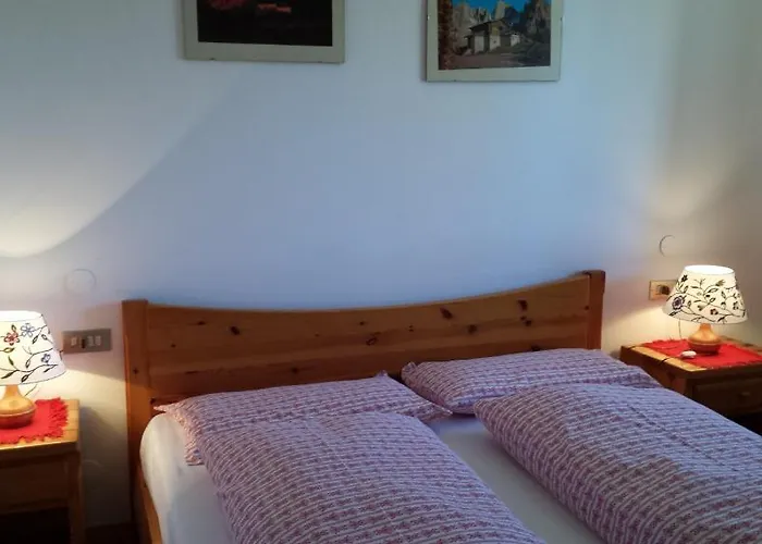 加尔尼恭瑟加酒店